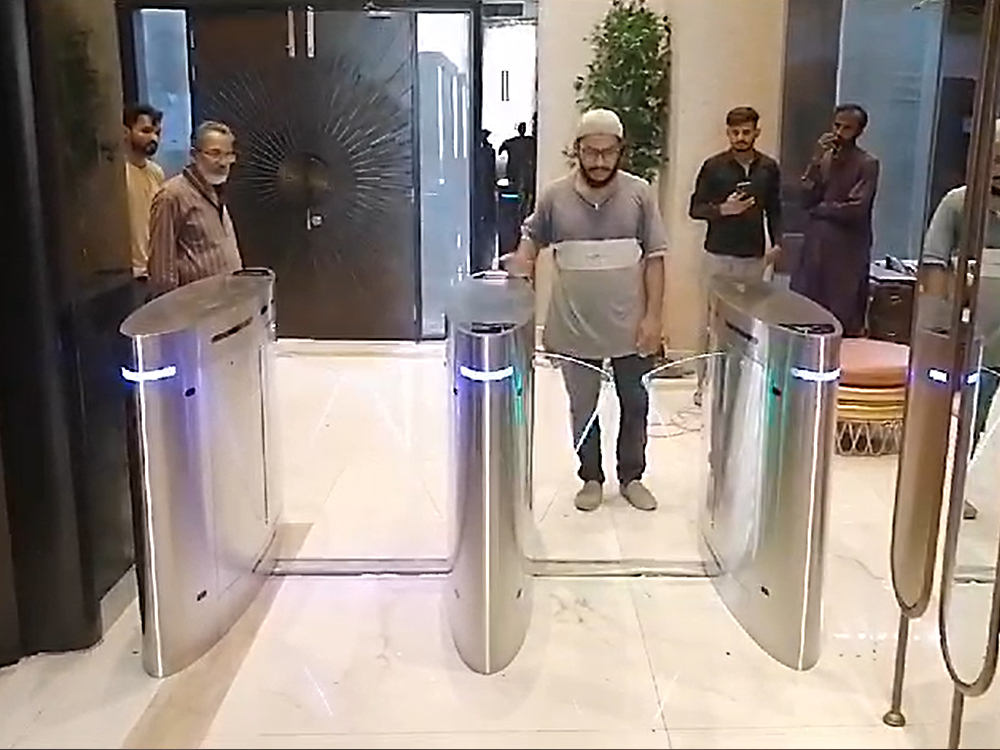Pakistan-AKT315-Swing-gate-with-fingerprint-card-access-control-system