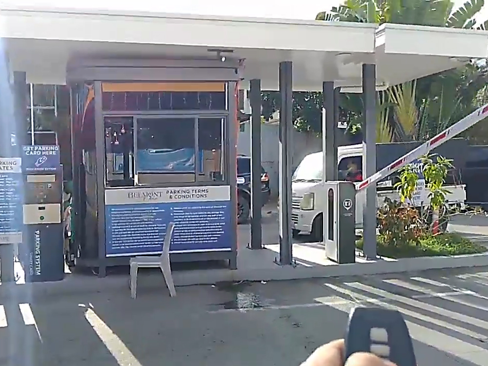 Philippines-AKD117-barrier-gate-+-ticket-box