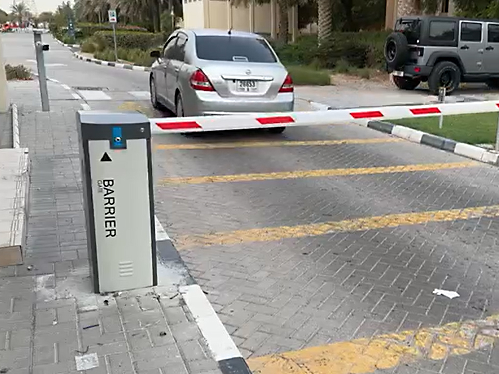 UAE-AKD906-barrier gate
